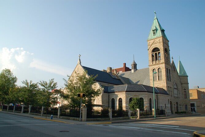 Self-Guided Scavenger Hunt: West Virginias Cultural Crown! - Key Points