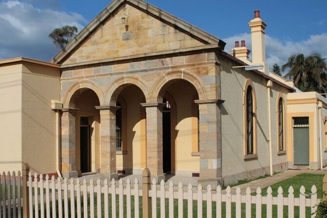 Self-Guided Scavenger Hunt: Wollongongs Storied History - FAQ