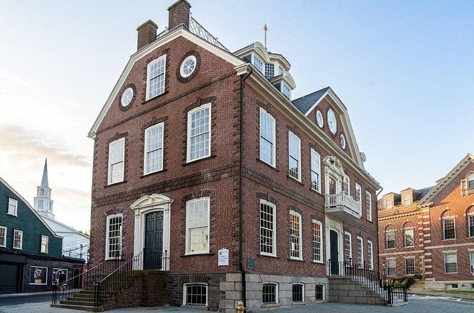 Self guided Tour of the Old Colony House - Why It’s Worth Your Time