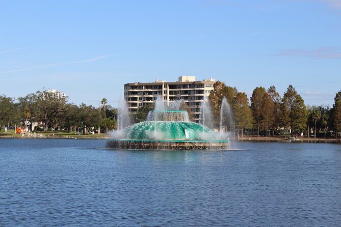 Self-Guided Walking Audio Tour around Lake Eola in Orlando - Who Will Love This Tour?