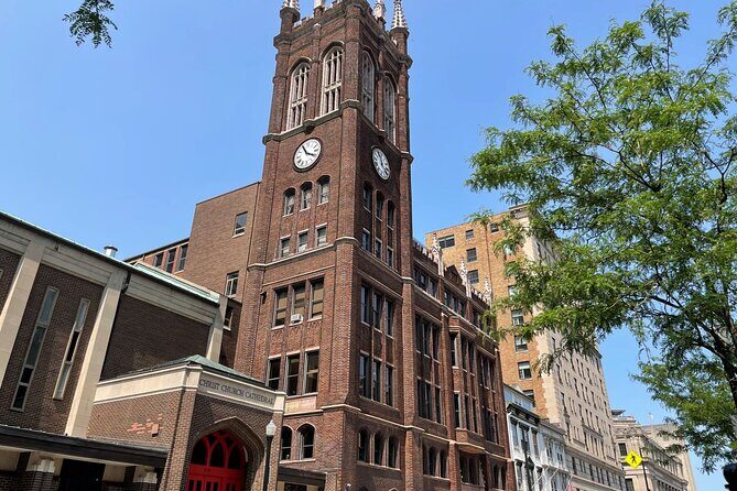 Self Guided Walking Tour of Cincinnati - Engaging Overview of the Self-Guided Cincinnati Walk