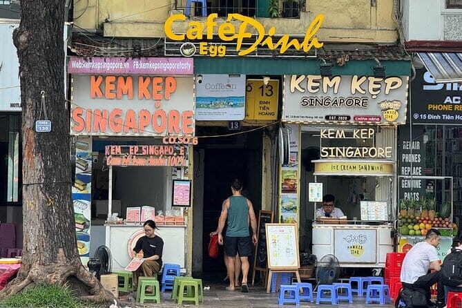 Self-Guided Walking Tour of Hanois Hoàn Kim Lake - What Makes This Tour Special?