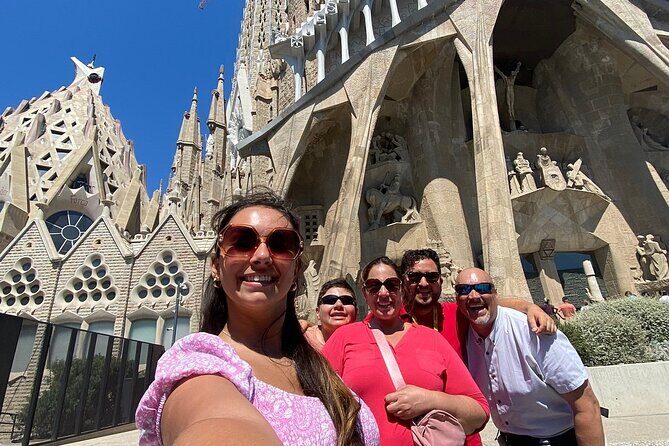 Semi-Private Barcelona Tour Gothic, Sagrada Familia & Park Guell - A Detailed Look at the Barcelona Semi-Private Tour Experience