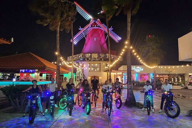 Semi-Private Christmas Edition Twilight Glow E-Bike Oranjestad - Experience Aruba’s Charm on a Twilight Glow E-Bike Tour