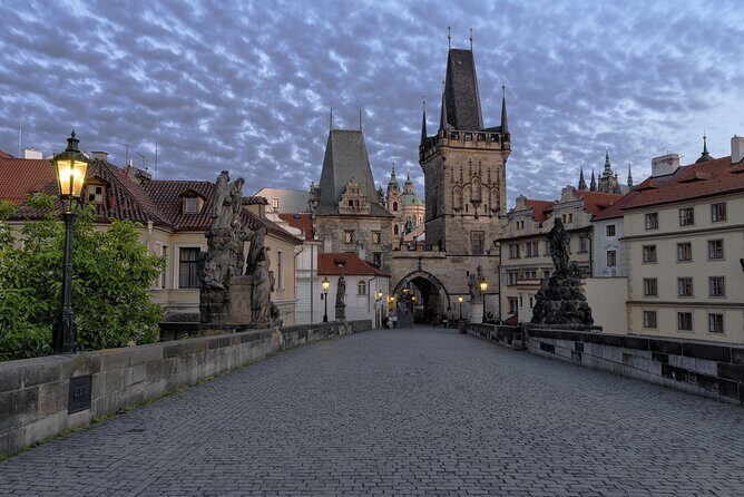 Semi Private Experience of Old Town, Charles Bridge and Prague Castle with local - Authentic Insights and Traveler Tips