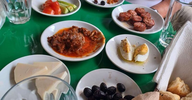 Semi Private Food & City Tour in Heraklion with Pastry Mesum - Final Thoughts: Who Should Sign Up?
