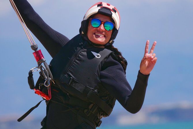 Semi-private kitesurfing lessons in Tarifa (adapted to every level) - Discover the Joy of Kitesurfing in Tarifa