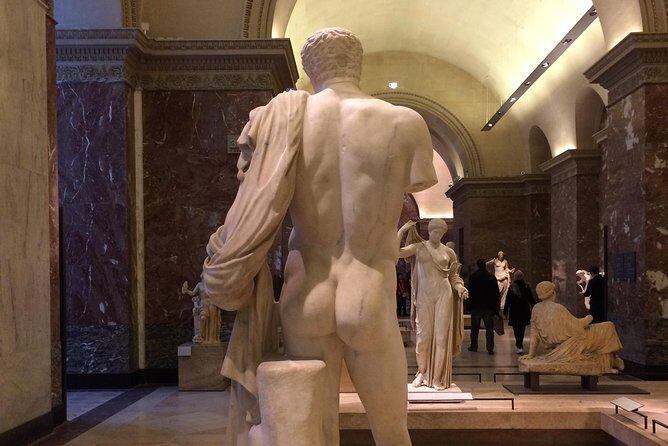 Semi-Private Louvre Masterpieces with Reserved Entrance Time - Exploring the Louvre: A Deep Dive