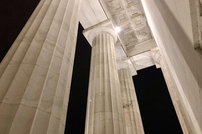 Semi Private Monument Night Tour - A Detailed Look at the Semi-Private Monument Night Tour in Washington D.C.