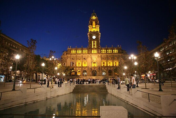 Semi Private Oporto Fado Show with Dinner - Key Points
