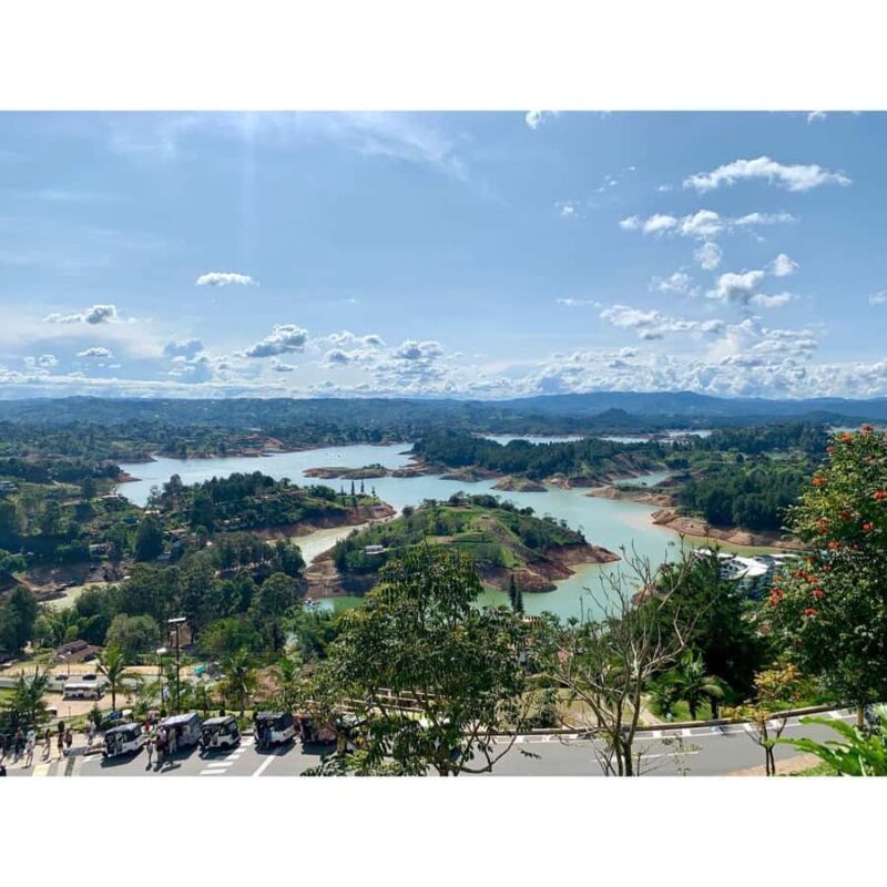 Semi-private tour: Discover the charm of Guatape - Key Points