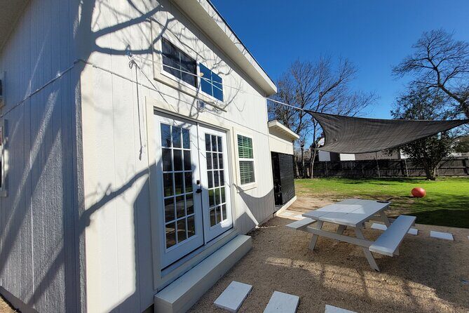 Sensory Touch Relaxation Similar to a Massage for ladies - Analyzing the Value