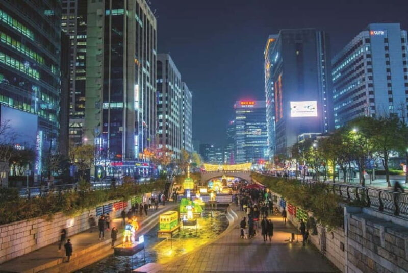 Seoul : Changgyeonggung & Gwangjang Market & Naksan Park - FAQ