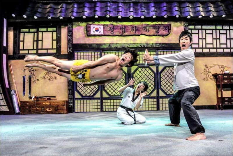 Seoul: Comic Martial Arts Performance JUMP - An In-Depth Look at Seoul’s Comic Martial Arts Performance JUMP