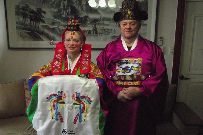 Seoul Cultural Tour - Kimchi Making, Gyeongbok palace with Hanbok - Key Points