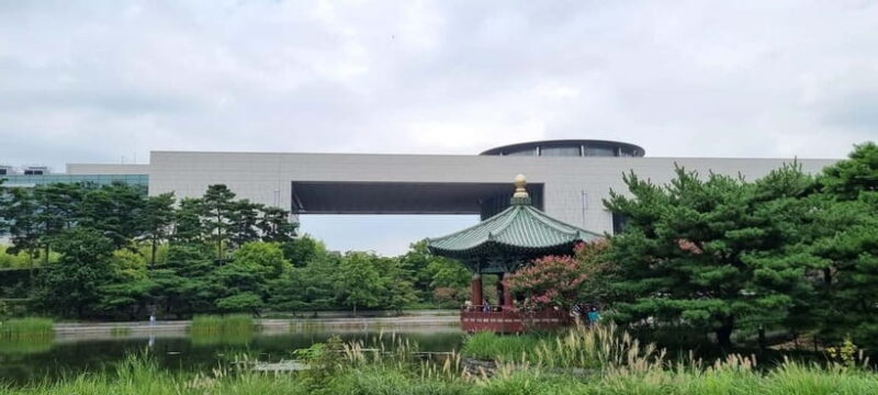 Seoul: Dance, Create & Dive In: "K POP Demon Hunters" Tour - A Closer Look at the "K POP Demon Hunters" Tour