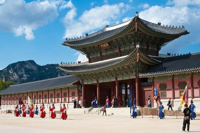 Seoul Full Day Flexible Sightseeing Private Van Tour (Per group) - The Sum Up