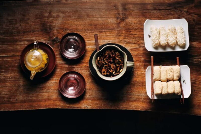 Seoul: Guided Food & Market Tour with 8+ Tastings - Key Points