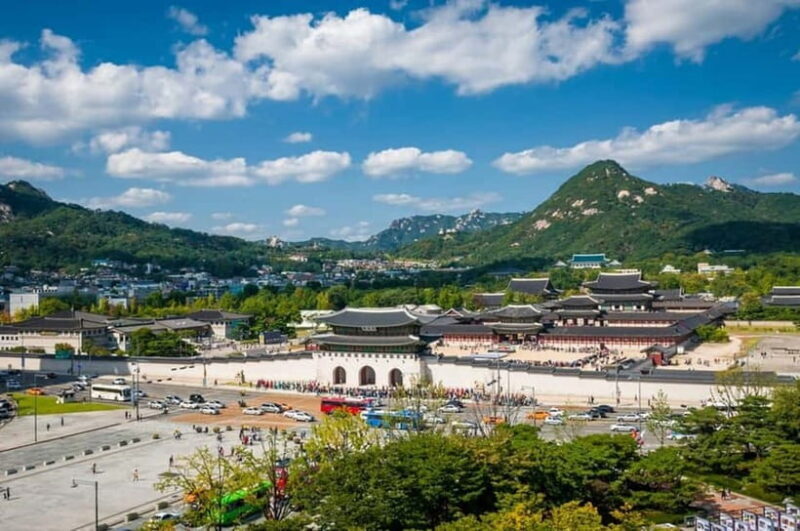 Seoul: Gyeongbokgung & Insa-dong Gastroventure Day Tour - Key Points