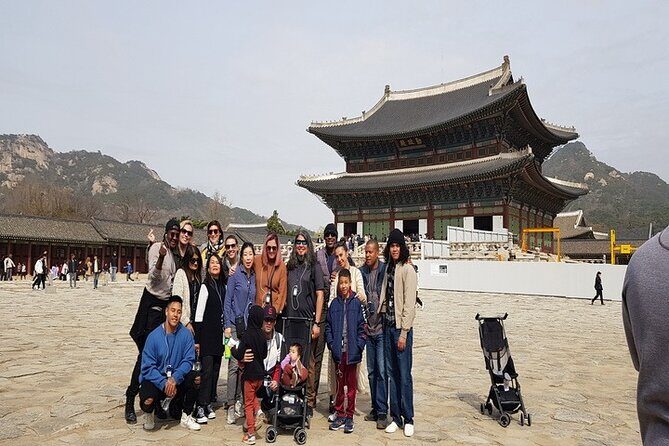 Seoul: Gyeongbokgung Palace Half day Tour - A Closer Look at the Gyeongbokgung Palace Half-Day Tour