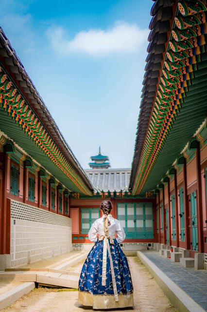 Seoul: Gyeongbokgung Palace Tour & Lunch at Authentic Market - Why This Tour Is a Good Fit