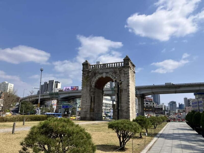 Seoul: Hiking Ansan Jarak-gil Trail & Makgeolli Experience - Exploring the Ansan Jarak-gil Trail