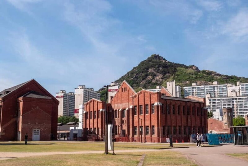 Seoul: Inwangsan mountain Exhuma tour(Feng Shui) - FAQ