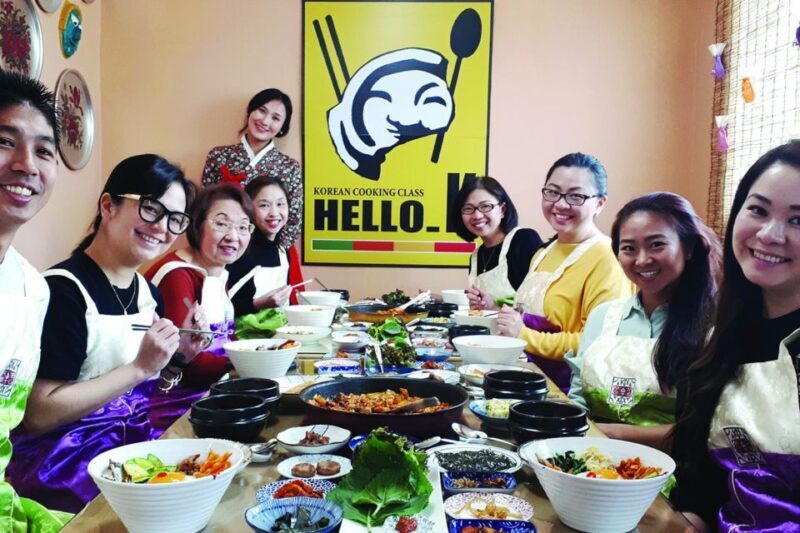 Seoul: Korean Cooking Class at a Local Home and Market Tour - Key Points