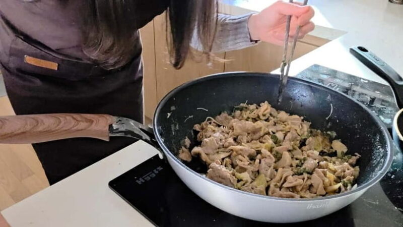 Seoul: Korean Language Lesson, Market Tour & Cooking Class - Discover Seoul’s Heart with a Korean Language, Market & Cooking Tour