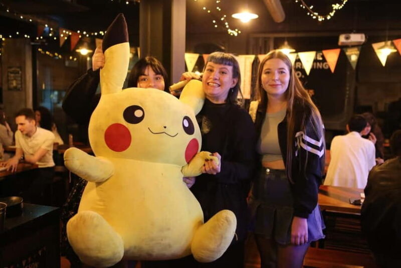 Seoul: LGBTQ+ Pub Crawl and Drag Show with Local Drag Queen - Key Points