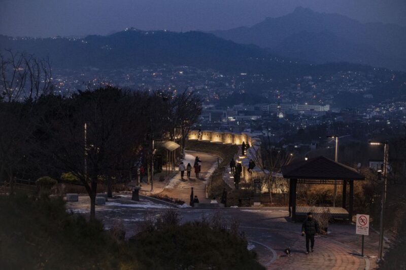 Seoul: Nighttime Hidden Gems Walking Tour - A Closer Look at the Experience