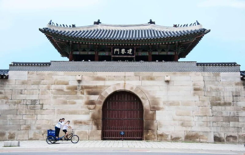 Seoul Private Pedicab Tour : Bukchon Anguk Hanok Village - Exploring the Bukchon and Anguk Hanok Village Pedicab Tour