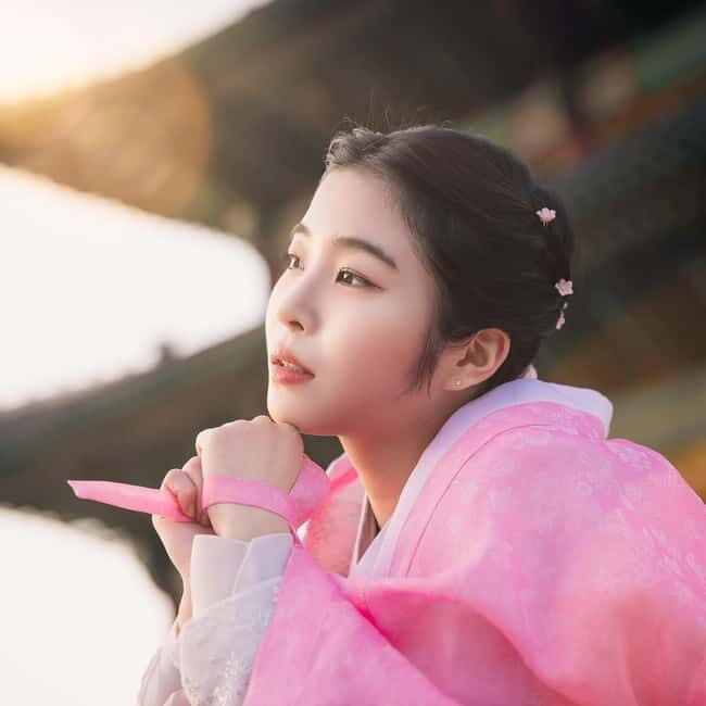 Seoul: Professional Hanbok Photography at Gyeongbok Palace - An In-Depth Look at the Experience