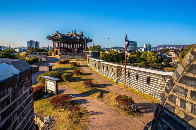 Seoul : Suwon Hwaseong Fortress+Starfield Library+Waujeongsa - Exploring Suwon’s Rich Heritage and Contemporary Vibe