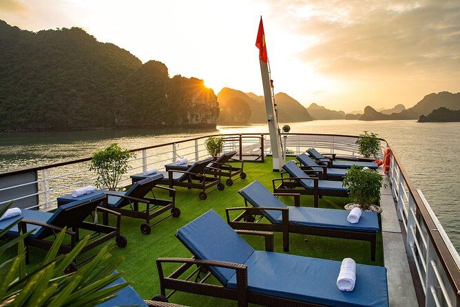 Serenity 1 Day Cruise( Ha Long,Lan Ha Bay and Cat Ba Island) - A Deep Dive into the Serenity Cruise Experience