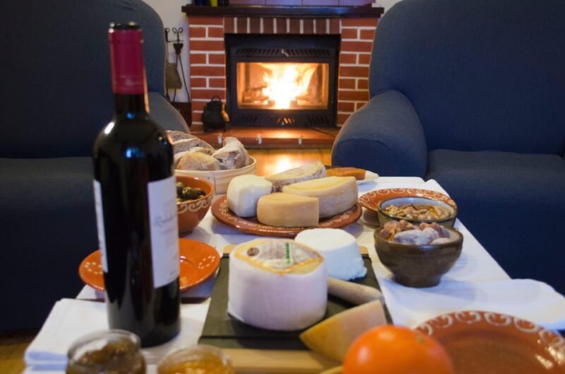 Serra da Estrela: Serra da Estrela cheese tasting - Discover the Flavors of Serra da Estrela: Cheese Tasting Experience in Portugal