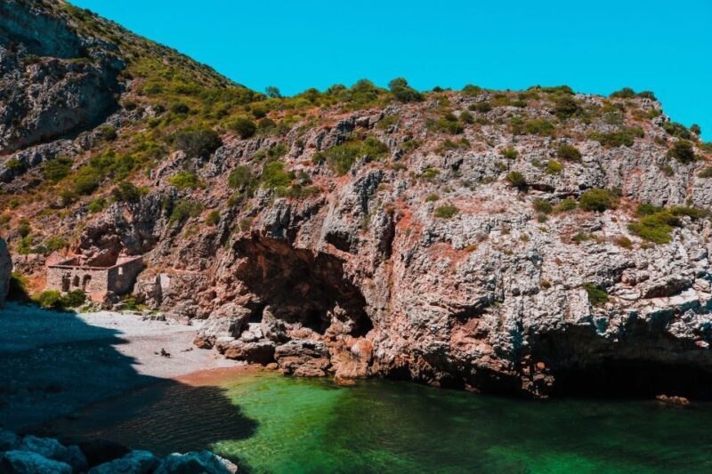 Sesimbra: Arrábida Beaches & Caves Boat Tour with Snorkeling - A Few Considerations
