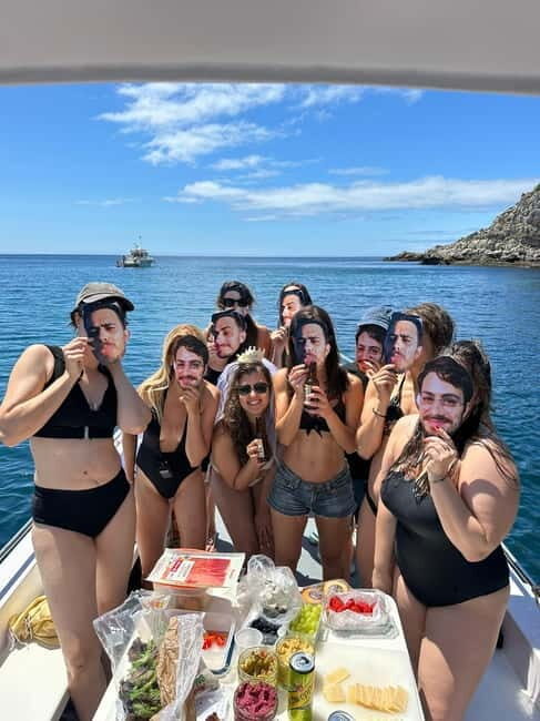 Sesimbra: Bachelor/Bachelorette Party Boat Tour - Key Points