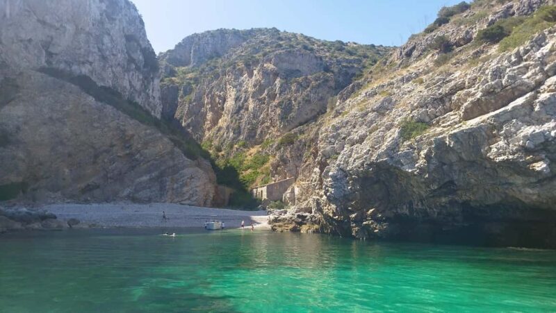 Sesimbra: Boat Trip with Snorkeling at Secret Beaches and Bays - FAQ