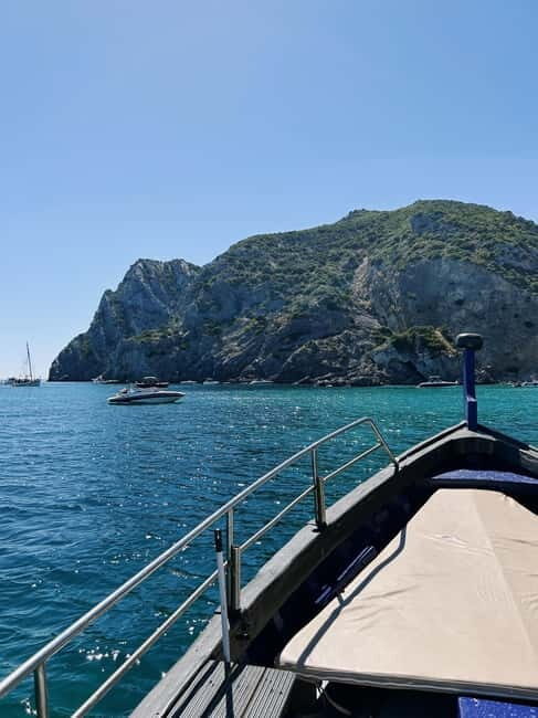 Sesimbra: Group tour along the coast (3 secret beaches) - Key Points