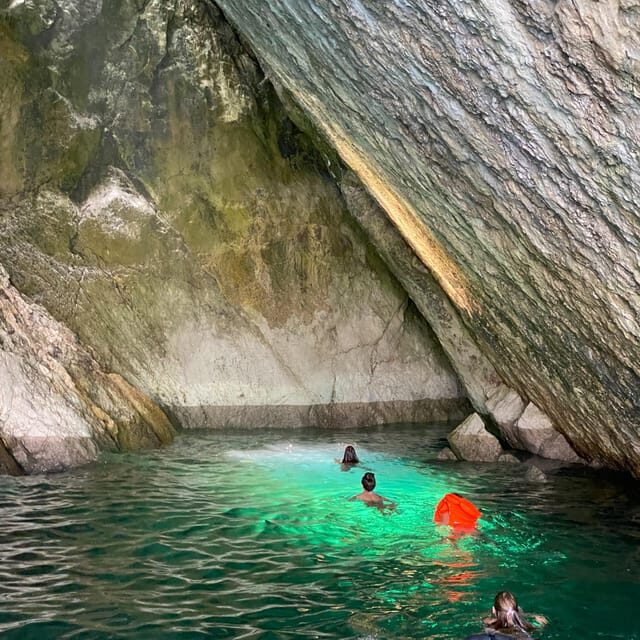 Sesimbra: Secret Beaches and Caves - Why This Tour Works for You