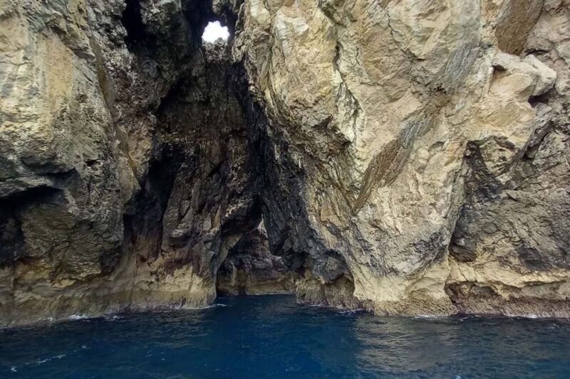 Sesimbra: Wild Beaches and Caves Boat Tour - Final Thoughts