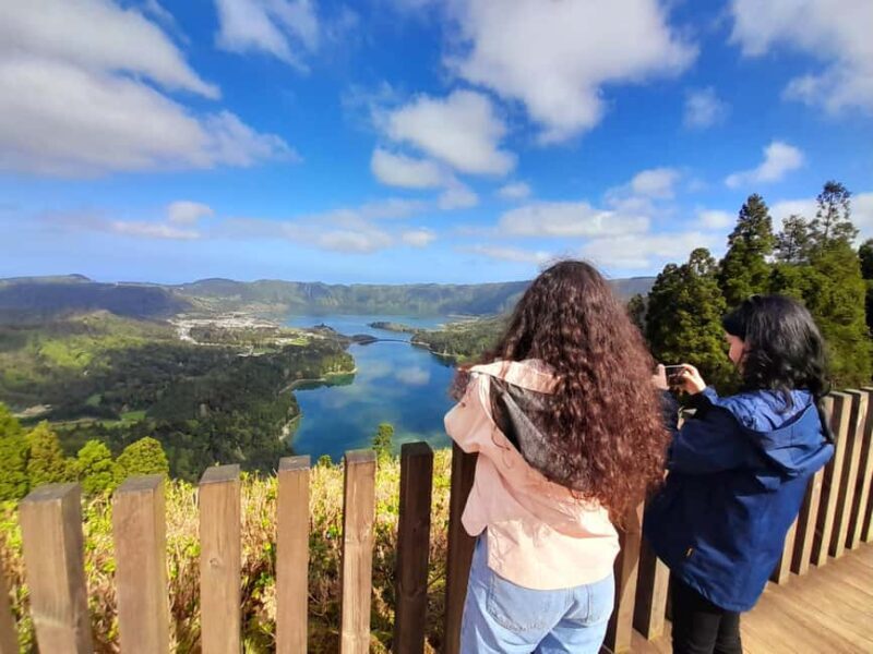 Sete Cidades & Fire Lake: Full-Day Tour with Pineapple plant - Authenticity and Traveler Feedback