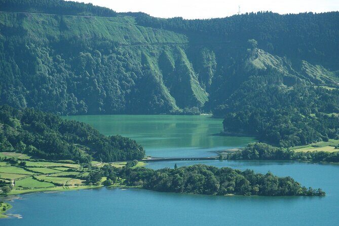 Sete Cidades Full-Day 4WD Tour from Ponta Delgada with Hiking - FAQ