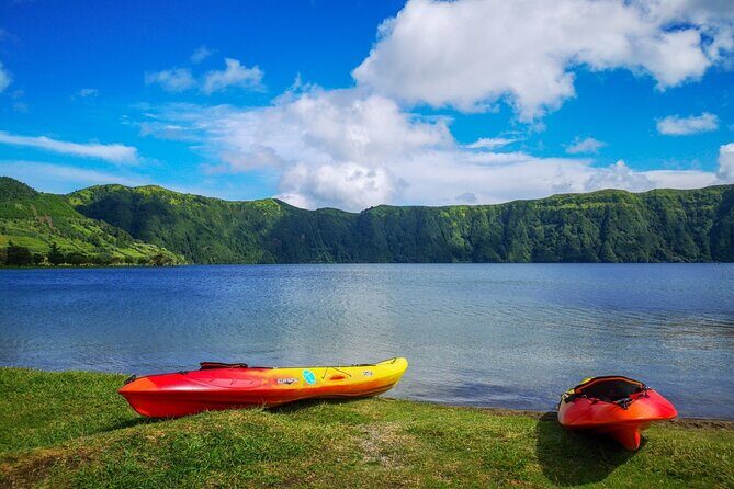 Sete Cidades kayak rental - The Experience in Context