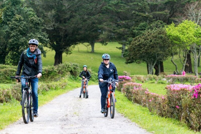 Sete Cidades: Kayaking and Biking Adventure - An In-Depth Look at the Experience