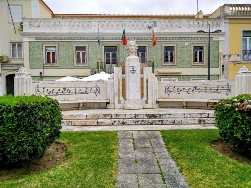 Setúbal Private Walking Tour: Off-the-Beaten-Path Charms - Who Would Enjoy This Tour?