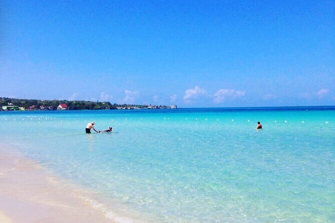 Seven Mile Beach and Ricks Cafe in Negril from Grand palladium - A Detailed Look at the Tour Experience