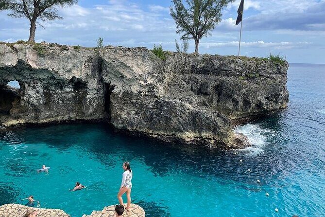 Seven Miles Beach & Ricks Cafe Private Tour From Montego Bay - Frequently Asked Questions