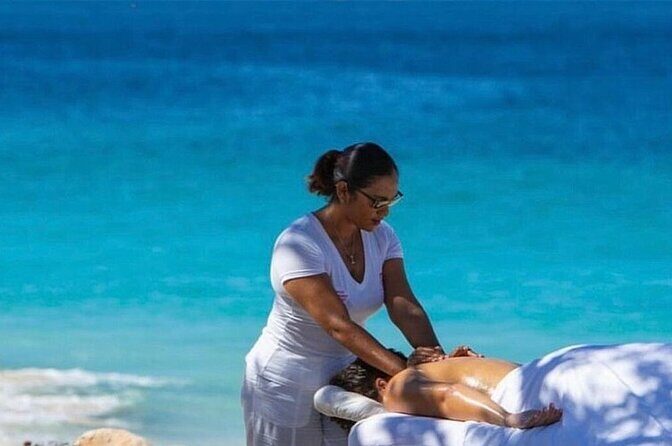 Seven Miles beach with Swedish Massage & Rick's cafe with pickup - Key Points